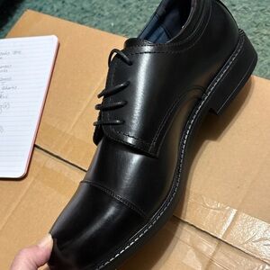 Sleek Black Leather Men's Oxfords